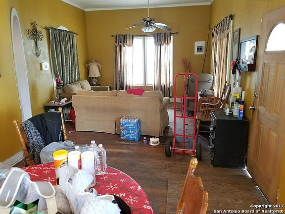 5th image of 803 Waverly Ave