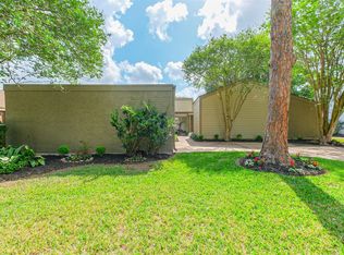10727 Villa Lea Ln, Houston, TX 77071