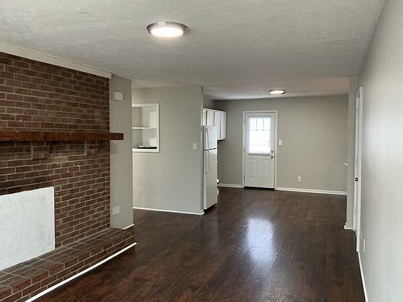 5th image of 25 Brianfield Dr #3