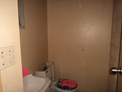 3rd image of 2169 Lisa Dr