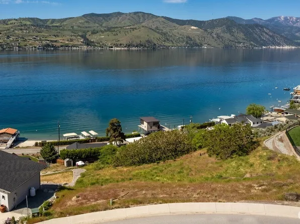 209 Apple Avenue, Chelan, WA 98816