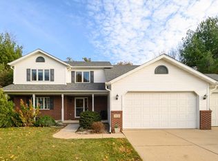 2104 Misty Mountain Ct, Cross Plains, WI 53528