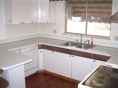 3rd image of 808 Burman Ave