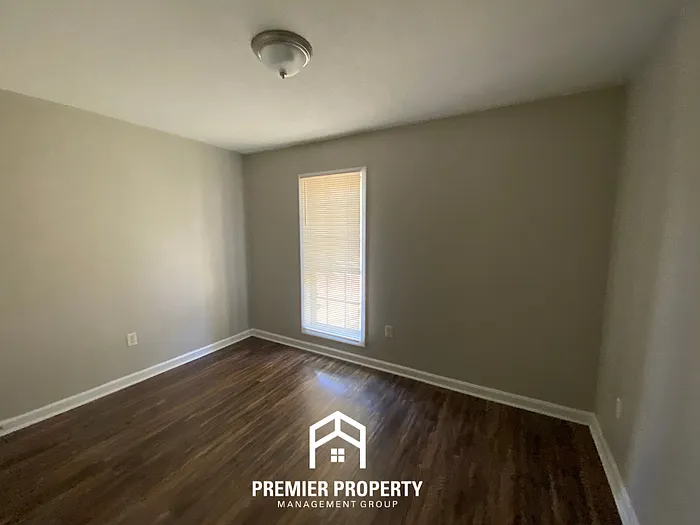 4040 Sandburg St — Photo 18