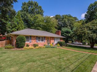 7508 Salem Rd, Falls Church, VA 22043