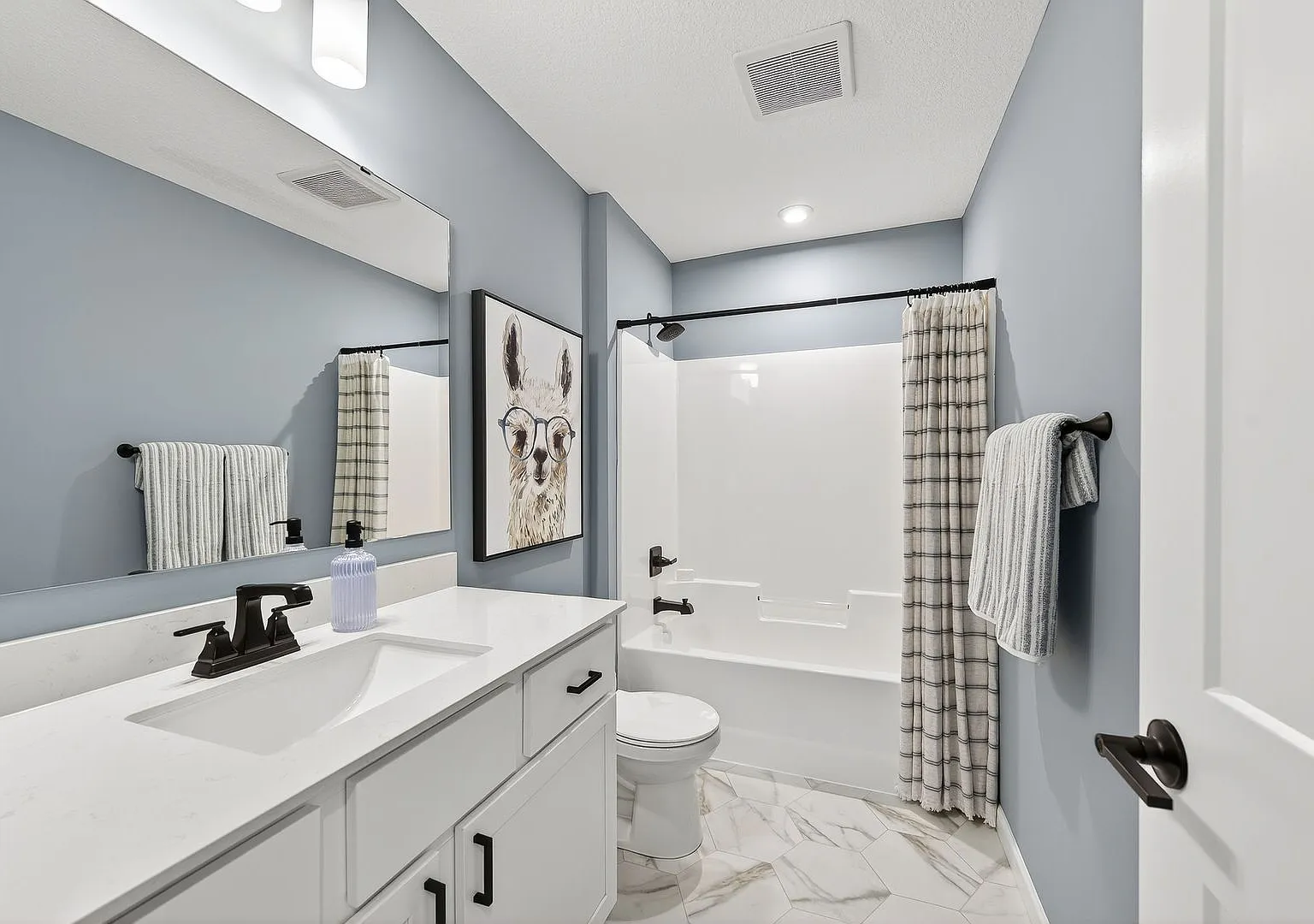 Grandview End Unit Townhome Plan In Corcoran's Hope Meadows Communitya Brand-New Townhome Develop... — Photo 3