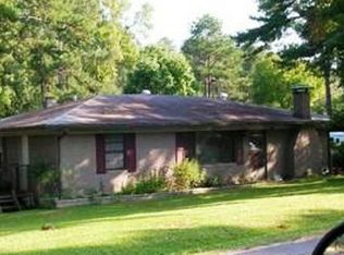 1138 Lakeshore Dr, Hot Springs, AR 71913