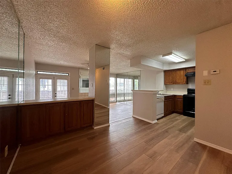 3416 Country Club Dr W #123 — Photo 6