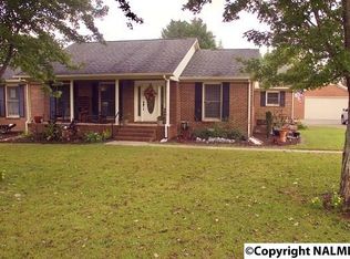 210 Collier Dr, Albertville, AL 35951