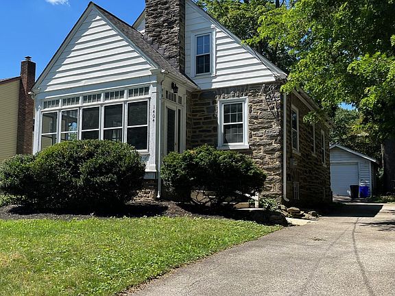 2nd image of 1404 Lawndale Rd