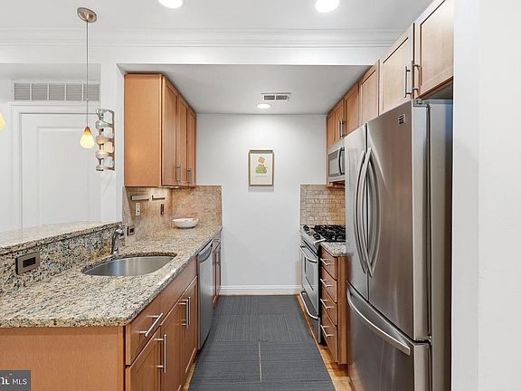 2nd image of 739 Newton Pl NW APT 202