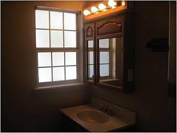 4th image of 1132 W Avenue H4