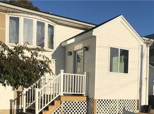 120 Campbell Ave, Rumford, RI 02916