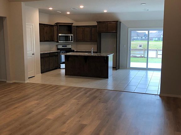 Open Living - Kitchen