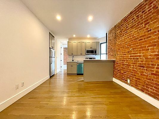 3rd image of 504 W 159th St #5BB