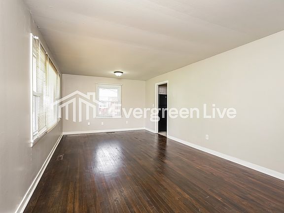 4th image of 2831 Emerson St