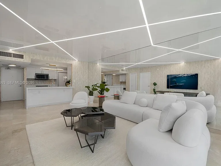 10275 Collins Ave #507 — Photo 3