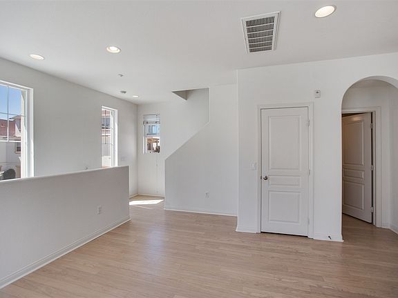 5th image of 795 Harbor Cliff Way Unit 204