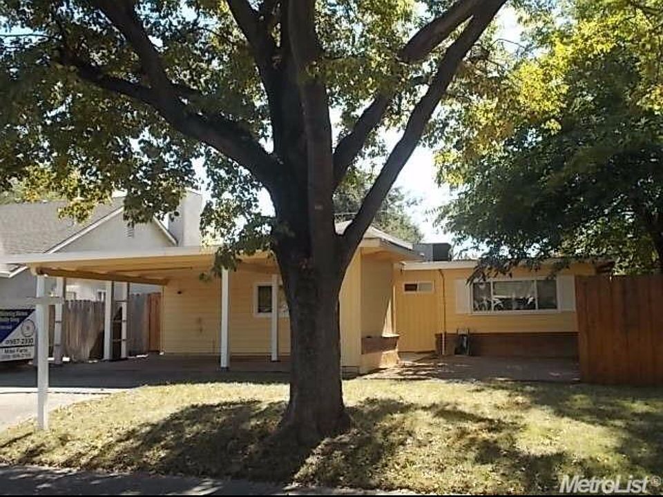 2nd image of 2052 W Porter Way