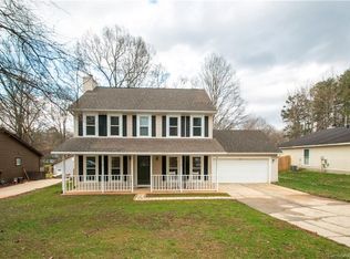 9349 Aylesbury Ln, Mint Hill, NC 28227