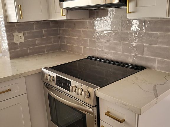 5th image of 9711 N 100th St