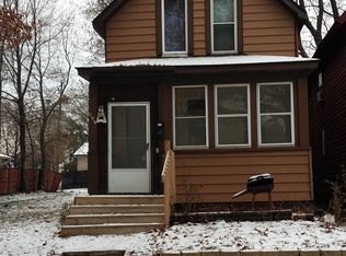 937 Woodbridge St, Saint Paul, MN 55117
