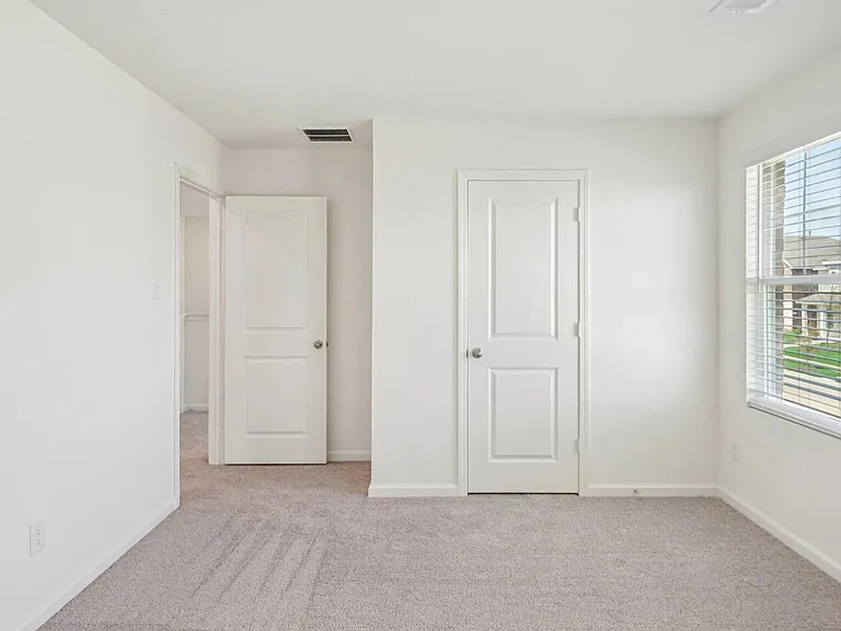 504 McFadin Way — Photo 13