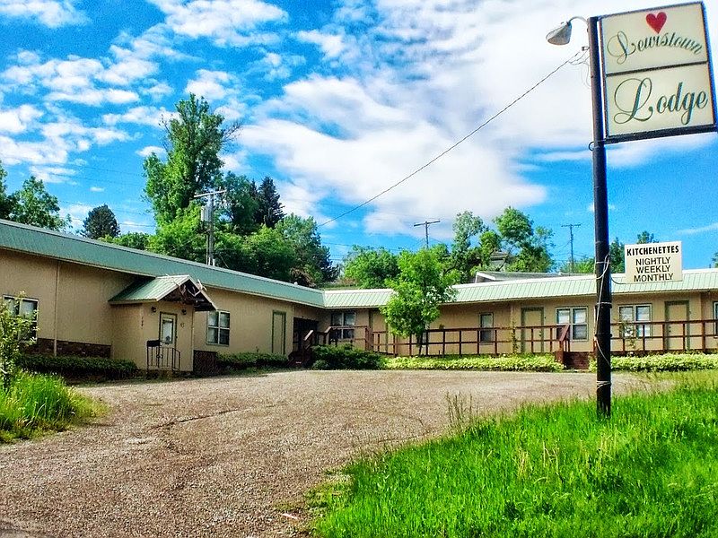 Heres a place with a great location, great potential and it's ready for a fresh start.