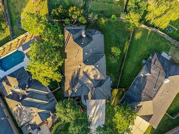 4th image of 17030 Tupelo Garden Cir