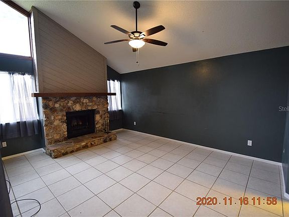 4th image of 121 Pinesong Dr
