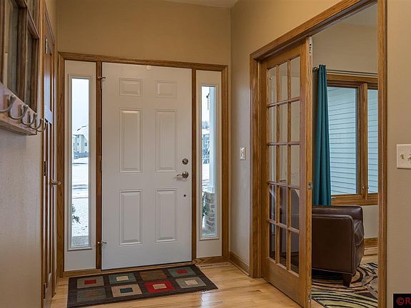 3rd image of 149 Hidden Oaks Cir