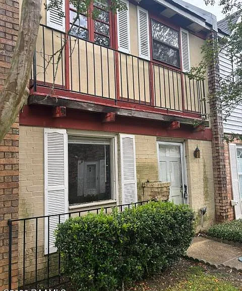 1312 Dulles Dr #D — Photo 3
