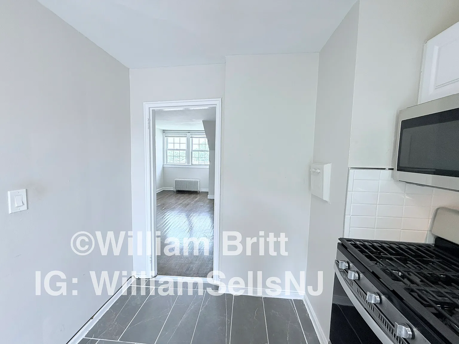 Studio, $1,895 — Photo 4