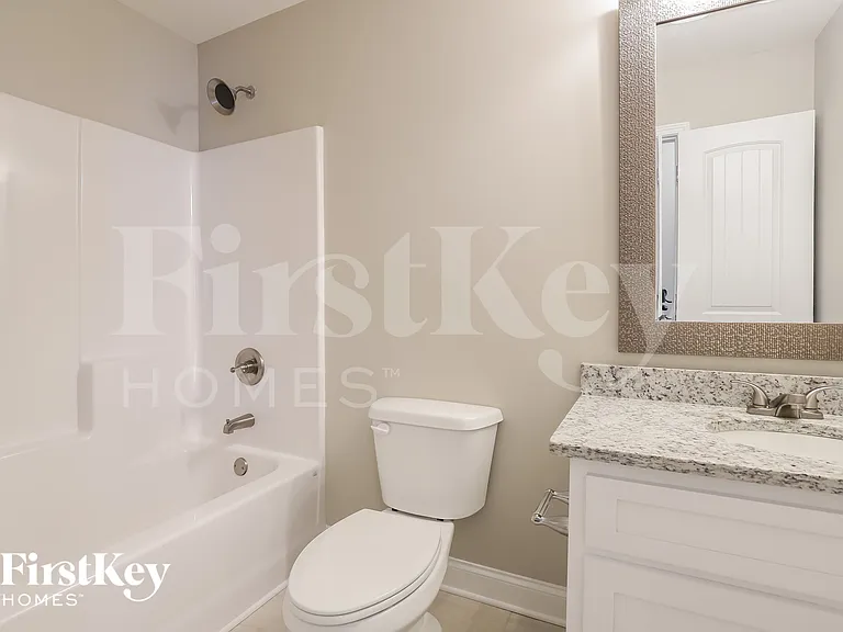 4104 Belvedere Cir — Photo 13