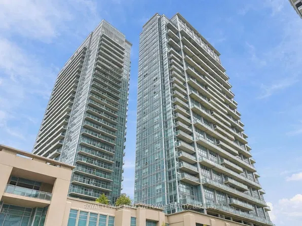 165 Legion Rd N #1321, Toronto, ON M8Y 0B3