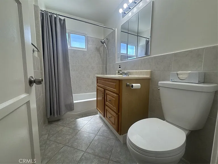 7245 Wish Ave — Photo 17