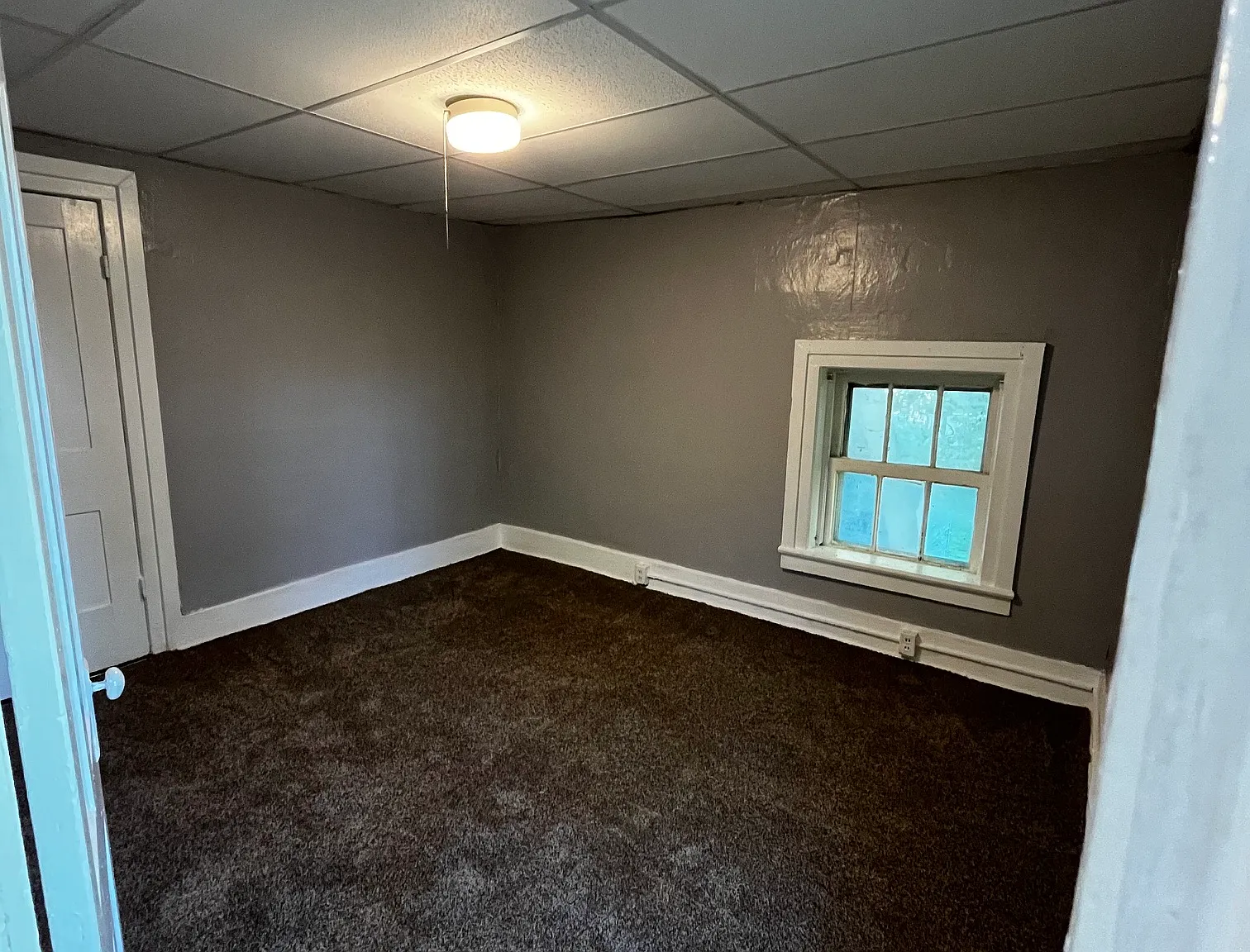 3 bed, 1000 sqft, $1,100 — Photo 2