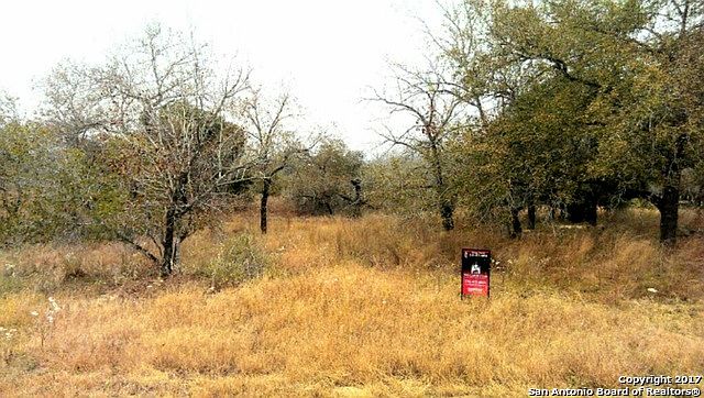 2nd image of 1511 Meadow Gln