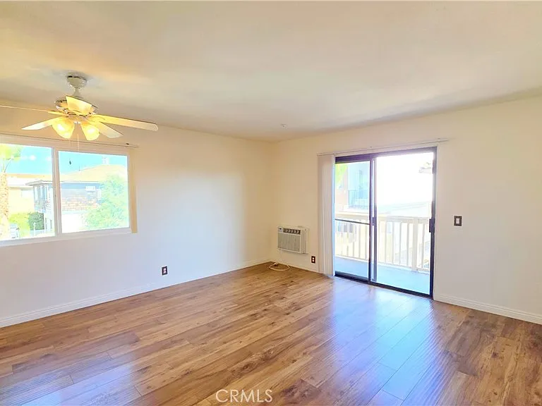 7331 9th St #6 — Photo 3