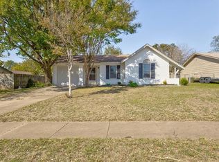 1428 Laurel Ln, Cleburne, TX 76033