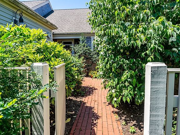 2nd image of 206 Kates Path #206