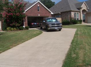 3821 Sandlin St, Grapevine, TX 76092