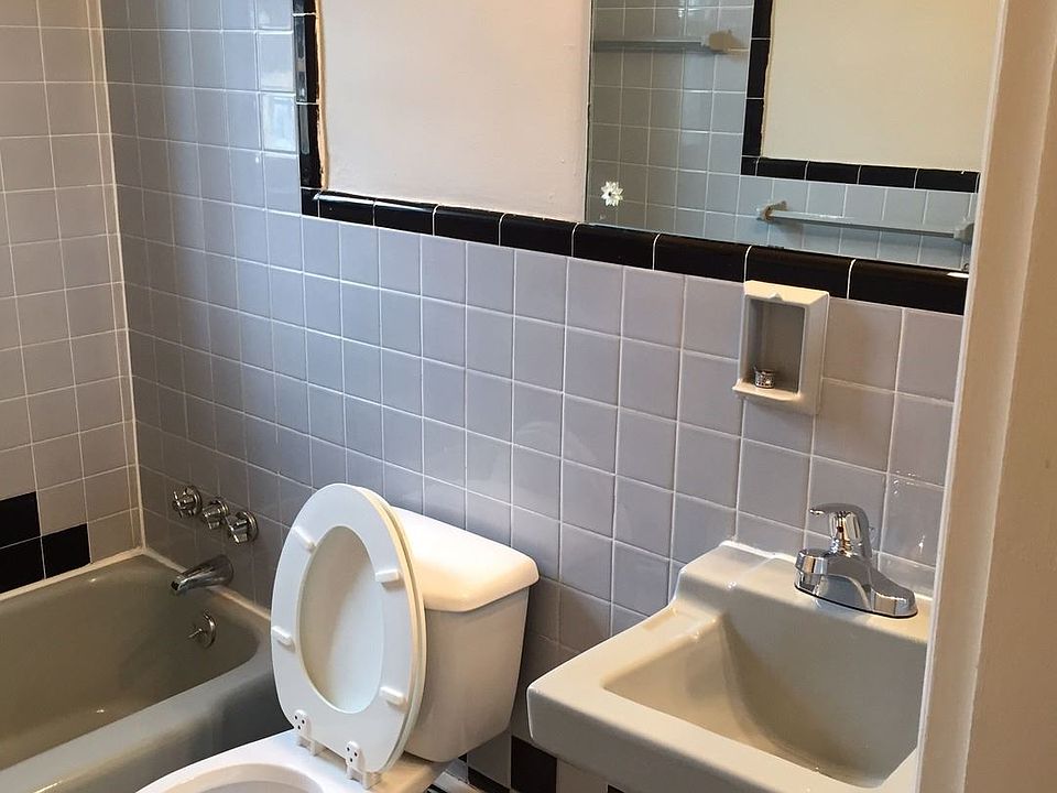 1st image of 2986 Woodrow Ave APT 5