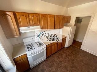 31-16 35th Ave #B12, Astoria, NY 11106