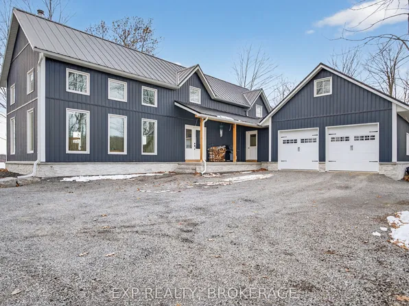3855 Hideaway Ln, South Frontenac, ON K0H 1H0