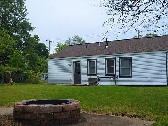 4th image of 1491 Colfax Ave