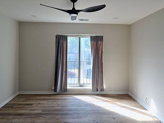 4th image of 6439 S Saint Lawrence Ave