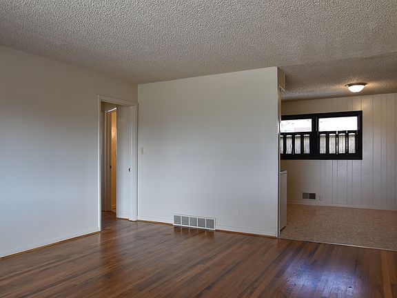 4th image of 705 Tiger Ave
