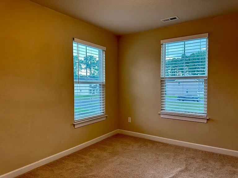 700 Albertine Ct — Photo 19