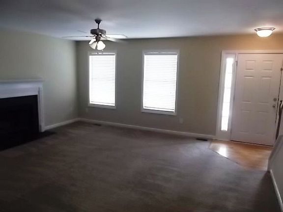 3rd image of 6270 Magnolia Ct